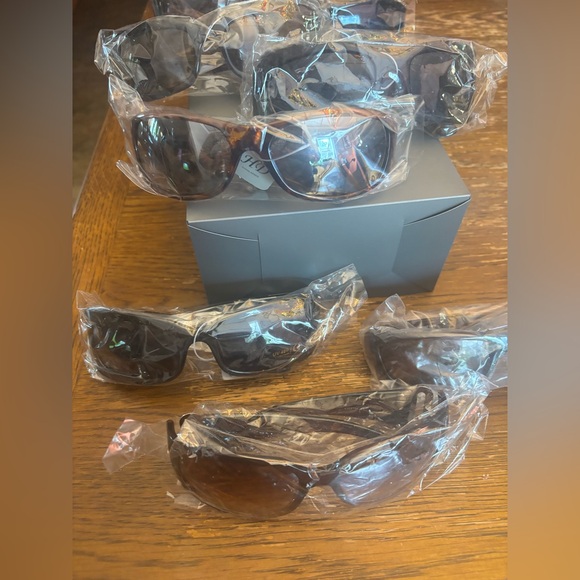 Designer Inspired Fashion Sunglasses - Assorted Box - Picture 5 of 6